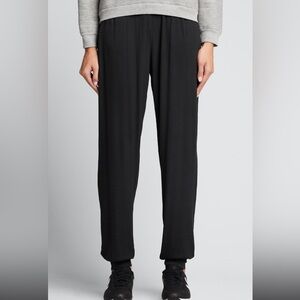 NWT Alo High-Waist Ribbed Whisper Pant